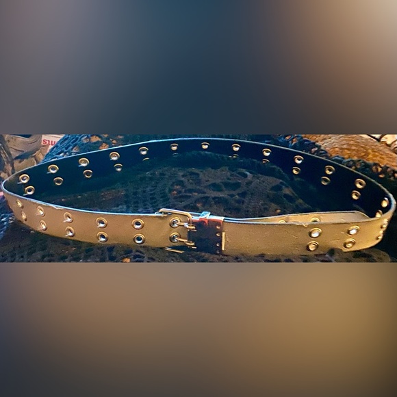 Reversible Black & Silver Leather Belt, with Turning Buckle 🩶🖤 - Picture 9 of 15